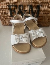 Andanines Girls White Bow