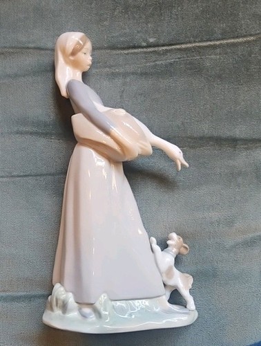 Vintage retired lladro girl - retired,