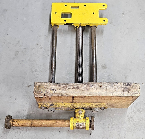Carpenters bench vice - carpenters,