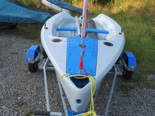 Sailing dinghy combi - , road
