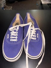 Vans Classic Low-Top Sneakers in Purple