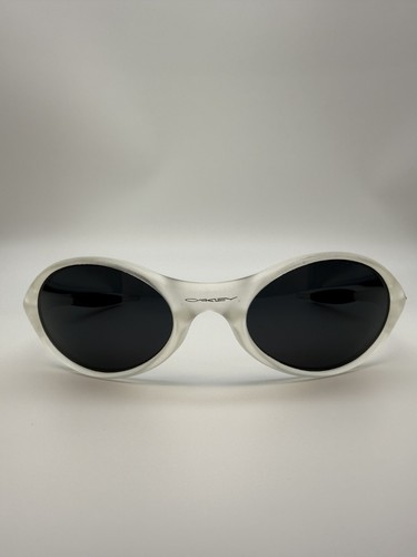 Vintage oakley straight jacket - vintage,