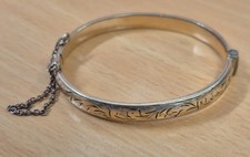 Vintage 9 Carat Gold Metal Core Hinged Half Engraved Christening Bracelet