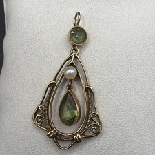 9ct Gold Peridot And Pearl