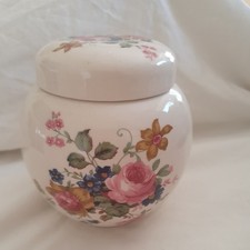 Sadler Floral Rose Pattern