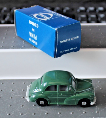 Corgi juniors morris minor - juniors,