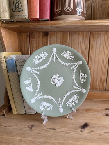 Wedgwood jasperware green cake - wedgwood,
