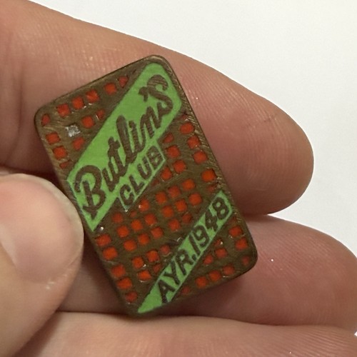 Butlins club badge - club,