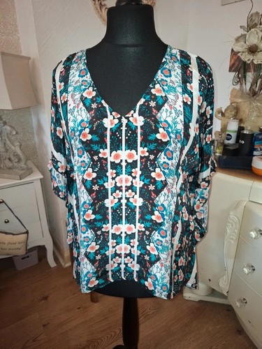 Stunning ladies silk - , feel