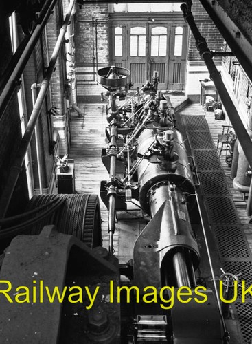 Photo messrs carbolite - photo,