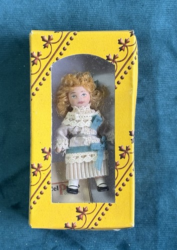 Vintage del prado collectible - del,