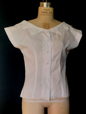 Vtg 1960s MCM Women's WHITE cotton TOP, PETAL COLLAR,  SLEEVELESS,  Boat Neck!!