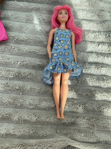 Barbie doll pink hair bangs - pink,