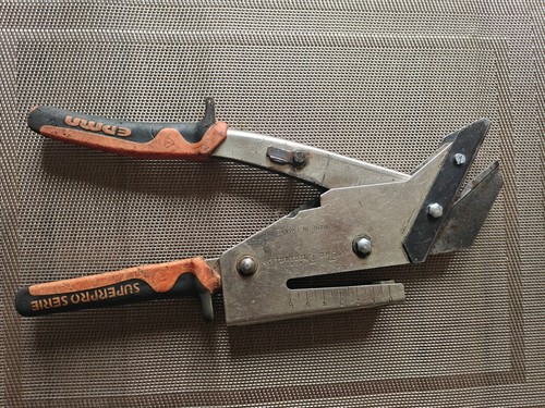 Edma slate cutters - tool, hole
