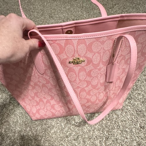 Coach pink signature logo - coach,