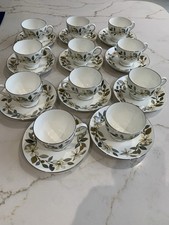 Immaculate 1962 Wedgwood Beaconsfield Leigh tea cups and saucers rarely used