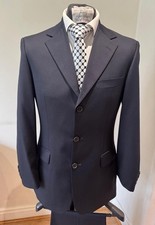 Hugo Boss Da Vinci 3 Button 100% Virgin Wool 2-Piece Navy Suit