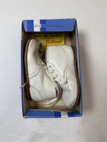 Vtg baby shoes child life - baby,
