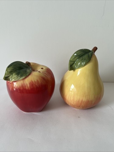 Salt and pepper - ,