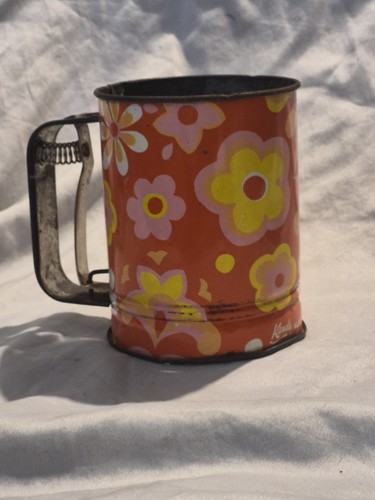 Vintage kande flour sifter - vintage,