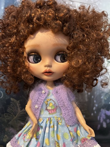 Customised blythe doll - blythe,