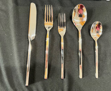 30 piece villeroy flatware set