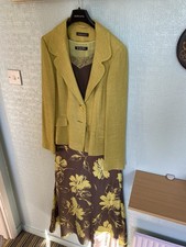 Ladies  Suit By Alec & Co Size 12