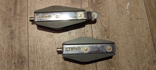 Main sheet pulley blocks - main,