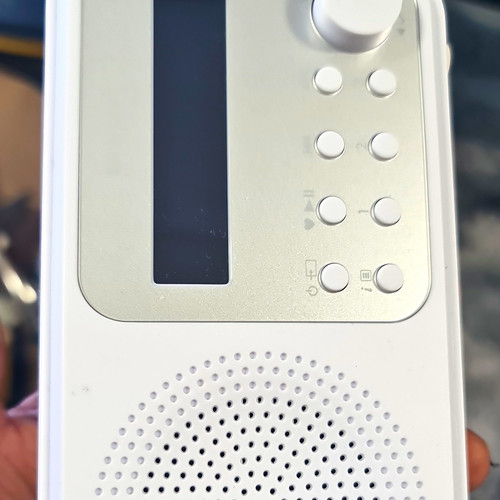 Sharp portable radio - portable, am/fm