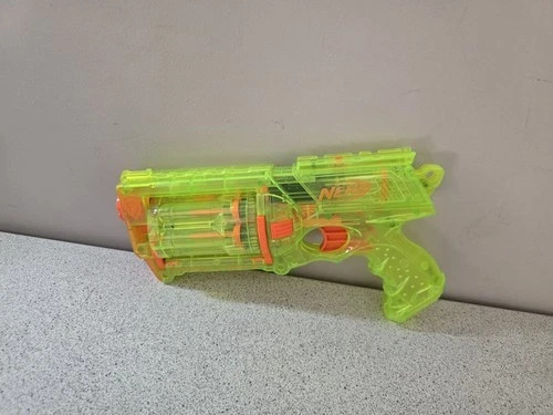 Nerf strike maverick - nerf,