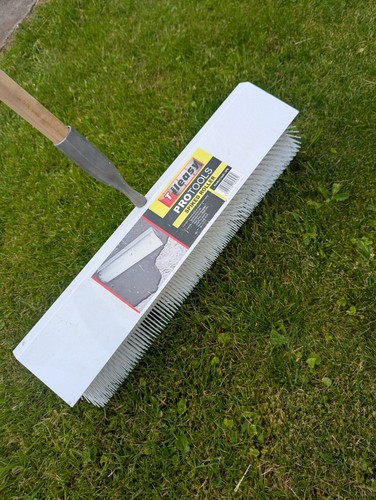 Spiked roller aeration - spiked,
