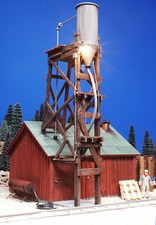 G SCALE TRAIN TRACK LOCOMOTIVE