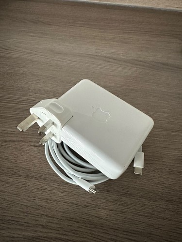 Apple 140w usb - usb-c, adapter