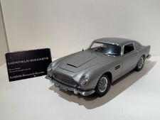 AUTOART 1:18 JAMES BOND ASTON