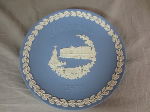 Wedgewood christmas plate - wedgewood,