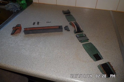 Gauge canal set lock chamber - set,
