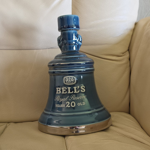 Bell royal reserve year - royal,