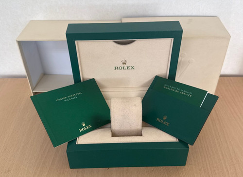 Authentic rolex milgauss 2018 - authentic,