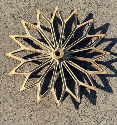 Antique cast iron - 17”,