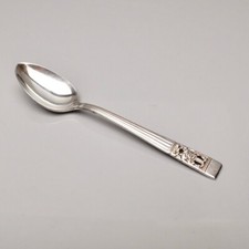Oneida Community Hampton Court Pattern Tea Spoon  Spoons  5 1/4" 13.3 cm