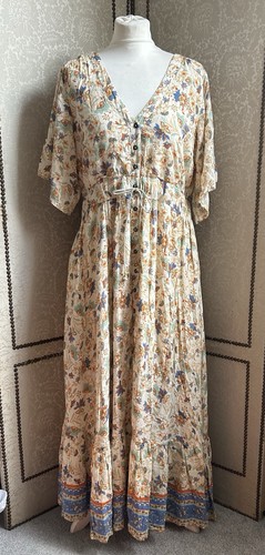 Queen the label - queen,, dress