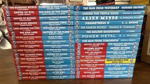 Armchair fiction lot - armchair,