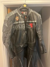Dainese Motorcycle Leathers Knee, Elbow Armour Jackt& Trs Zipped 2 Piece Size 58