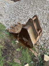 5 ton Takeuchi Digger Bucket 