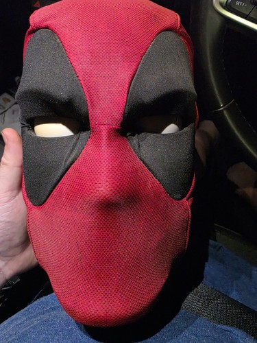 Marvels legends deadpools head - deadpools,