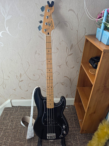 Fender player precision - fender, bass