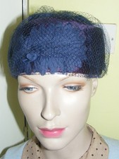 Vintage 1940s/1950s blue petal hat with veil elastic under hair band at back M
