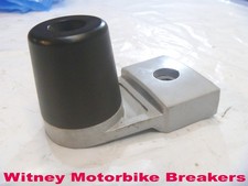 YAMAHA FAZER FZ6 2004-08 RIGHT SIDE CRASH PROTECTOR BUNG +/- 7K MILES FZ6N FZ6S