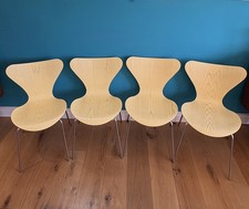 Arne Jacobsen Series 7 Chair Set of 4 Light Yellow Fritz Hansen Danish Design