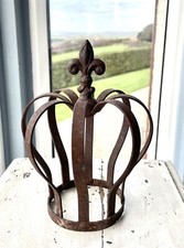 Rusty Iron Crown Garden Metal